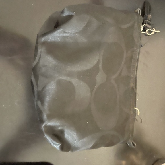 Authentic Coach Makeup Bag - Picture 1 of 2